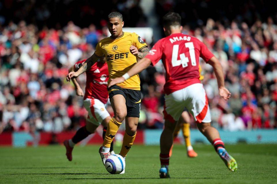 乐鱼vip注册-曼城力克曼联，戈麦斯点燃赛场